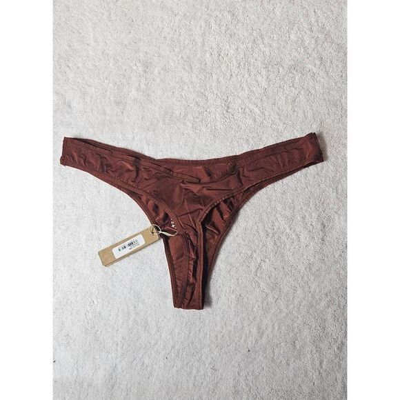 Skims  panty Nwt - Picture 6 of 8